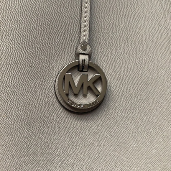 Michael Kors handbag - Picture 2 of 5